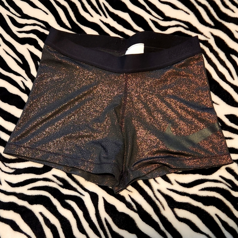 Women Nike Dri-Fit Shorts - Size L!